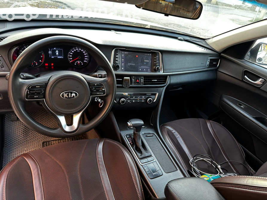 Kia K5 II Седан 2.0, 2017 Бишкек - сүрөт 6