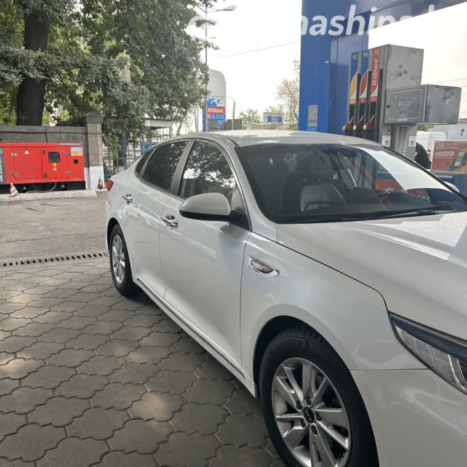 Kia K5 II Седан 2.0, 2016 Bishkek - photo 1