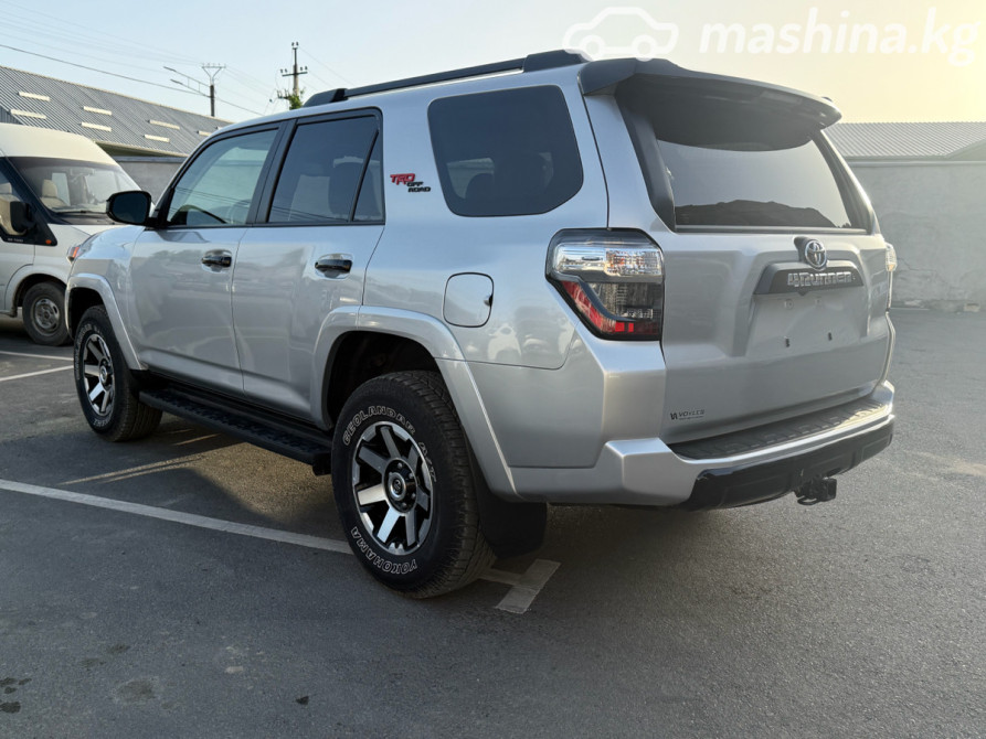 Toyota 4Runner V Рестайлинг 4.0, 2022 Бишкек - изображение 5
