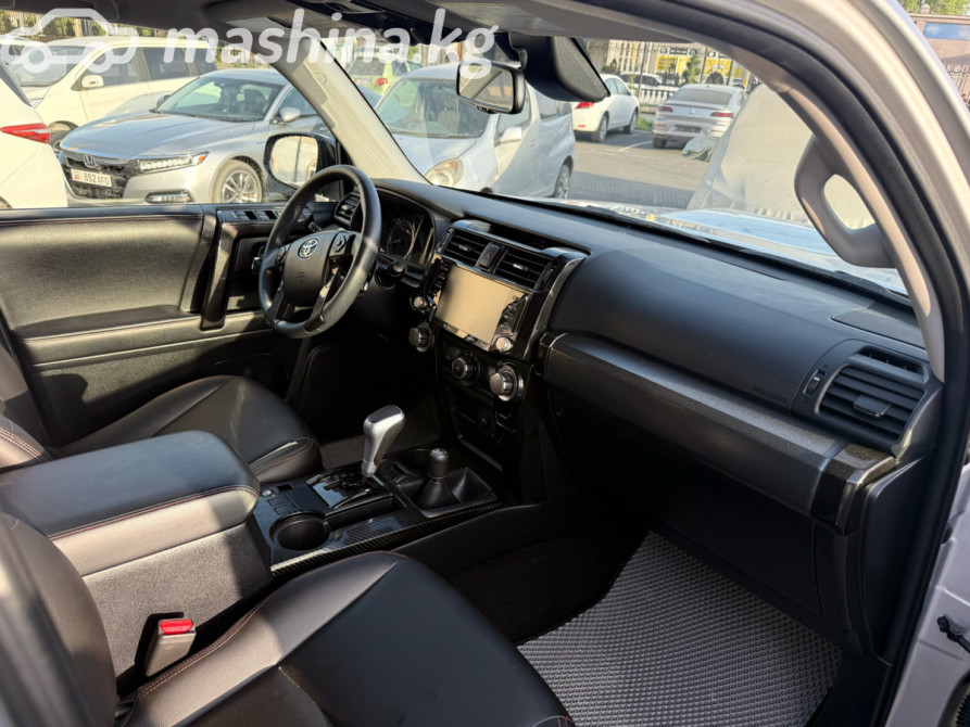 Toyota 4Runner V Рестайлинг 4.0, 2022 Бишкек - изображение 7