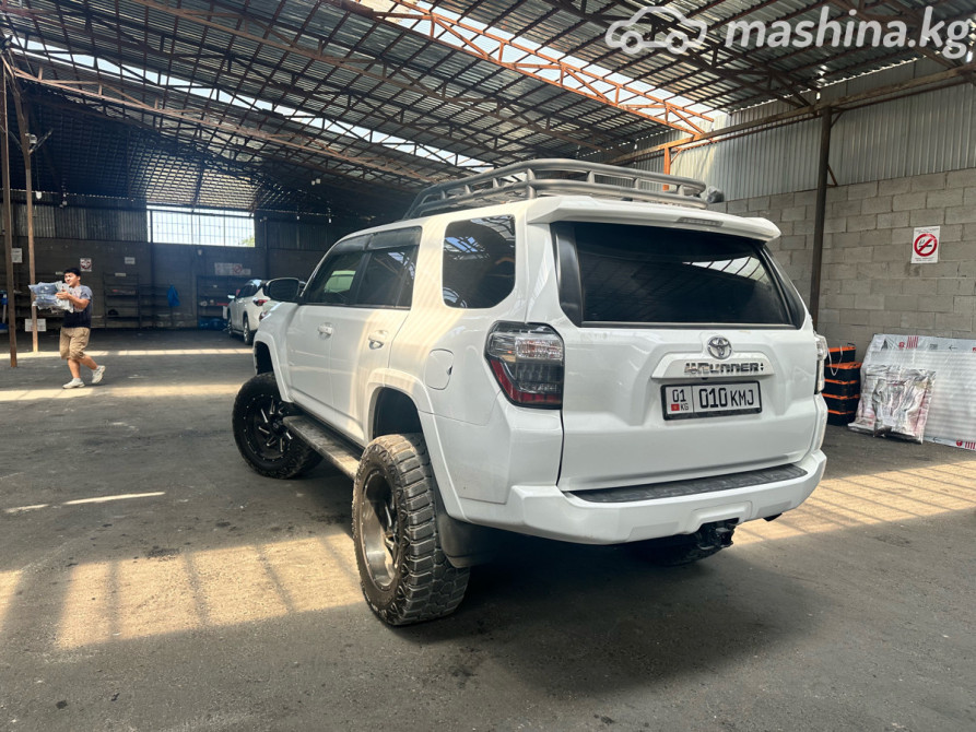 Toyota 4Runner V Рестайлинг 4.0, 2022 Бишкек - изображение 7