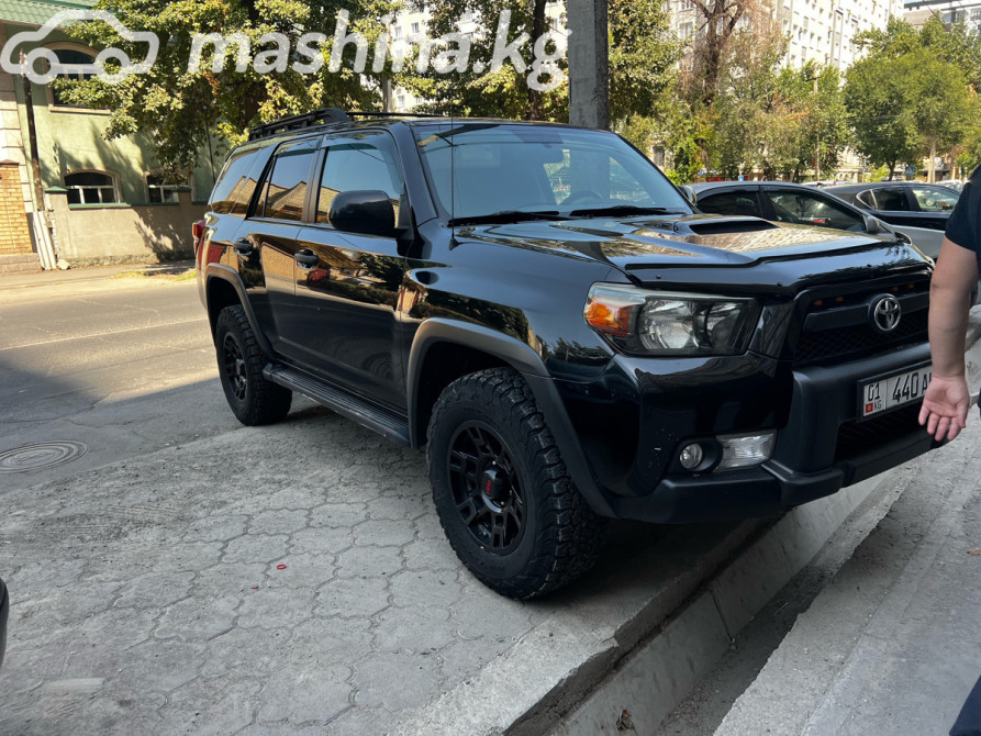 Toyota 4Runner V 4.0, 2010 Бишкек - изображение 2