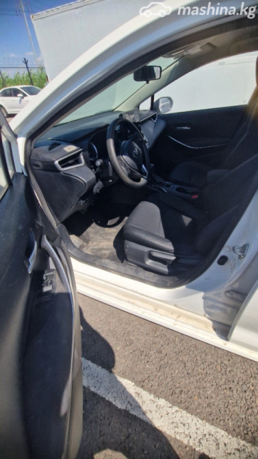 Toyota Corolla XI (E160, E170, E180) Рестайлинг 1 1.8, 2019 Бишкек - изображение 3