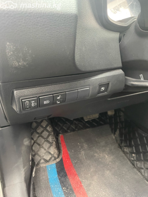 Toyota Corolla XI (E160, E170, E180) Рестайлинг 1 1.8, 2019 Бишкек - изображение 4