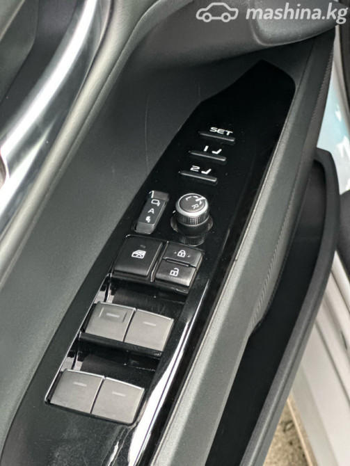 Toyota Camry IX (XV80) 2.5, 2024 Бишкек - сүрөт 9