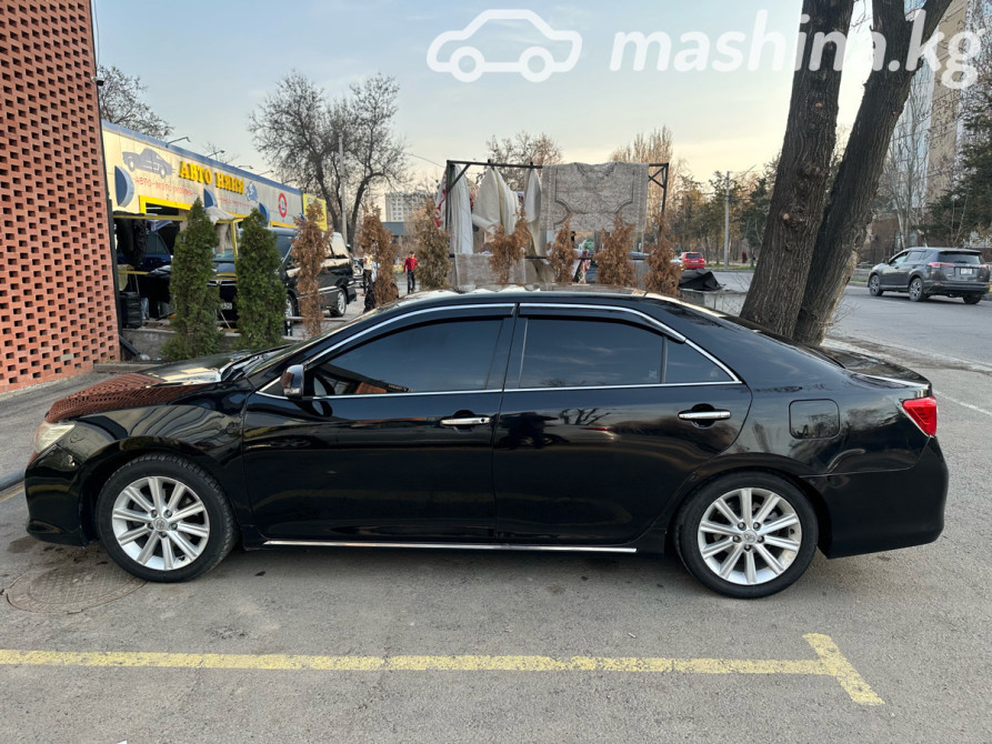 Toyota Camry VII (XV50) 3.5, 2013 Бишкек - изображение 5