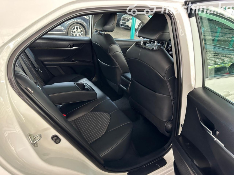 Toyota Camry VIII (XV70) Рестайлинг 2.5, 2021 Bishkek - photo 6