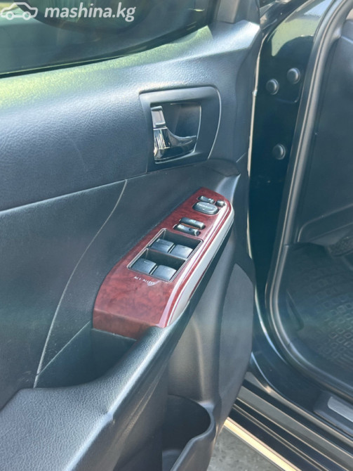 Toyota Camry VII (XV50) 3.5, 2012 Бишкек - изображение 11