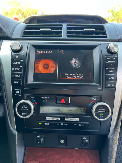 Toyota Camry VII (XV50) 3.5, 2012 Бишкек - изображение 12