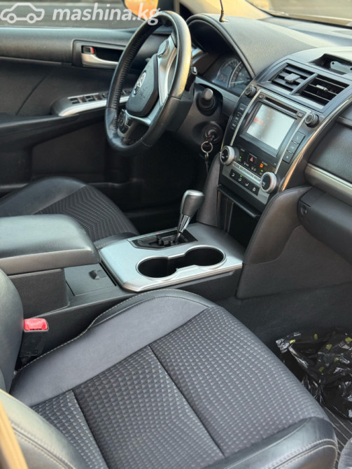 Toyota Camry VII (XV50) 2.5, 2012 Бишкек - изображение 2