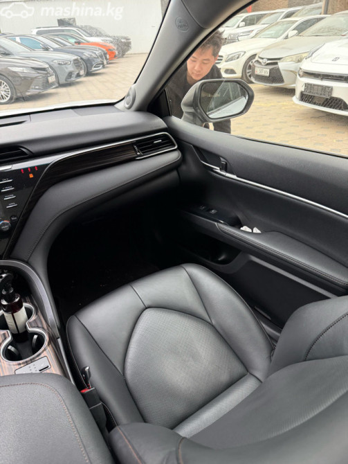 Toyota Camry VIII (XV70) 2.5, 2019 Бишкек - сүрөт 9