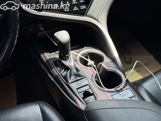 Toyota Camry VIII (XV70) 3.5, 2019 Бишкек - изображение 12