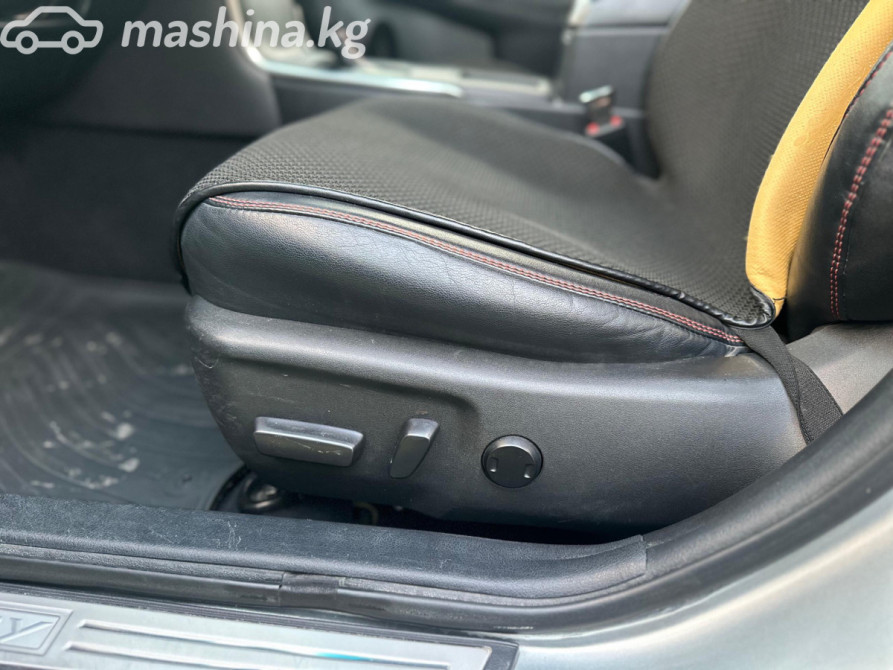 Toyota Camry VII (XV50) Рестайлинг 2.5, 2016 Бишкек - изображение 4