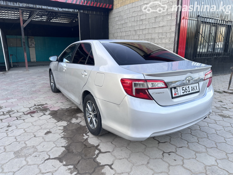 Toyota Camry VII (XV50) 2.5, 2013 Бишкек - изображение 3