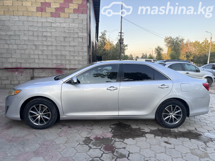 Toyota Camry VII (XV50) 2.5, 2013 Бишкек - изображение 4