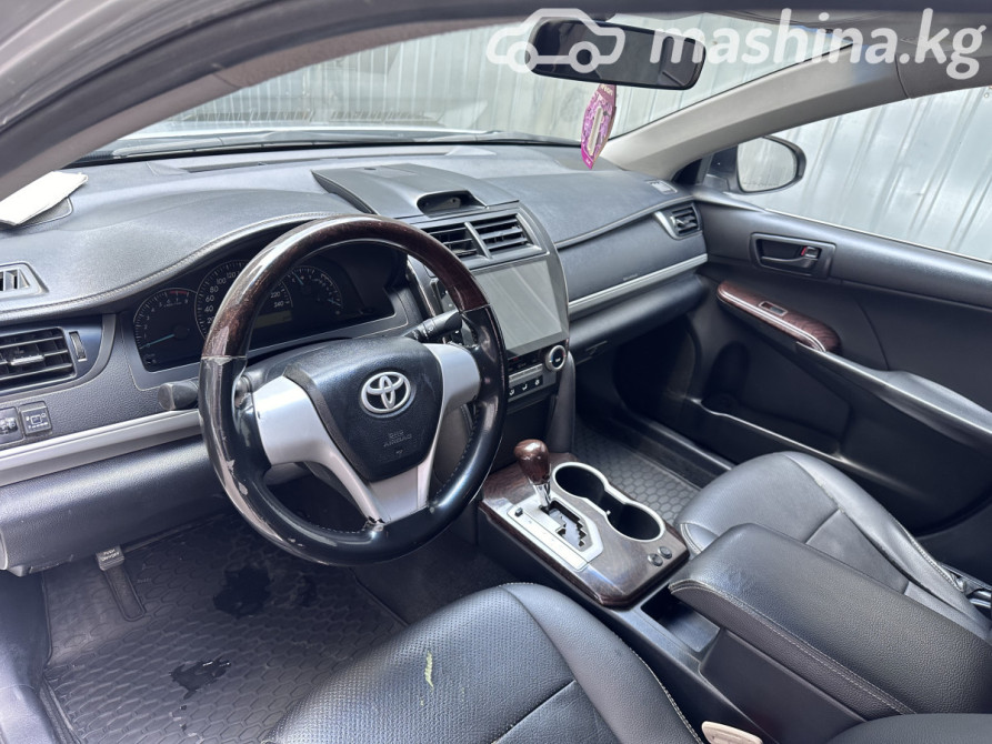 Toyota Camry VII (XV50) 2.5, 2013 Бишкек - изображение 5