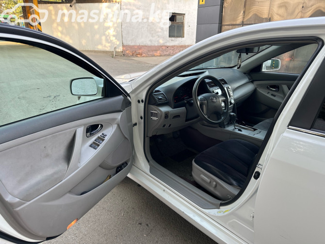 Toyota Camry VI (XV40) Рестайлинг 2.5, 2010 Бишкек - изображение 6