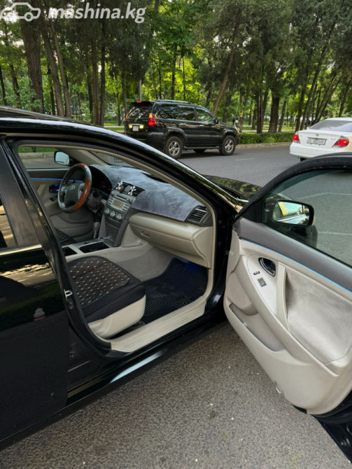 Toyota Camry VI (XV40) Рестайлинг 2.5, 2010 Бишкек - изображение 8