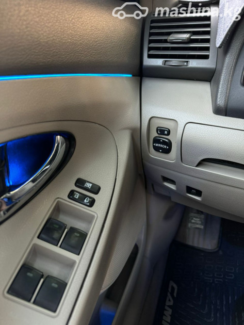 Toyota Camry VI (XV40) Рестайлинг 2.5, 2010 Бишкек - изображение 11