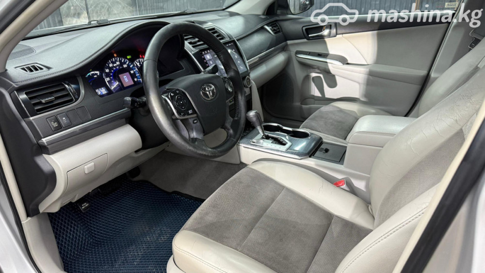 Toyota Camry VII (XV50) 2.5, 2011 Бишкек - сүрөт 7