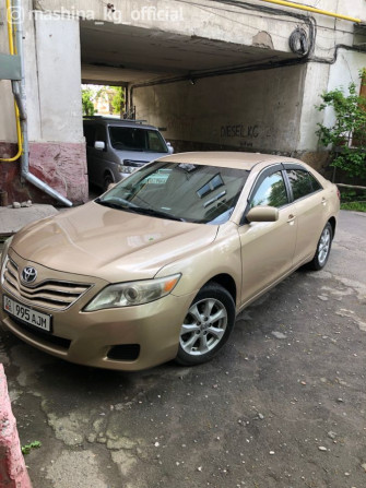 Toyota Camry VI (XV40) Рестайлинг 2.5, 2010 Бишкек - изображение 2