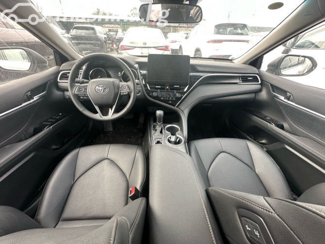 Toyota Camry VIII (XV70) Рестайлинг 2.0, 2023 Бишкек - сүрөт 9