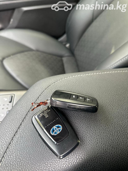 Toyota Camry VIII (XV70) Рестайлинг 2.5, 2022 Бишкек - изображение 7