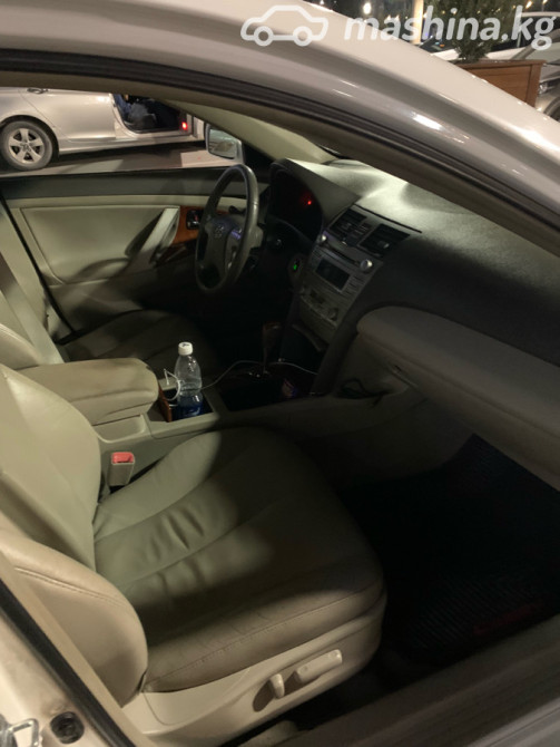 Toyota Camry VI (XV40) Рестайлинг 2.5, 2010 Бишкек - изображение 7