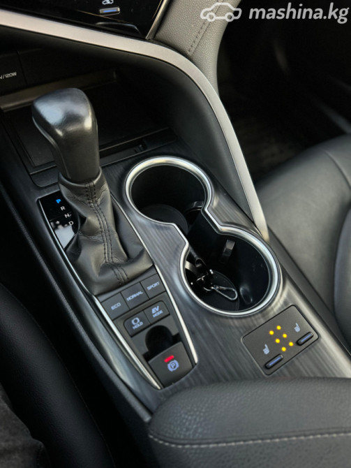 Toyota Camry VIII (XV70) Рестайлинг 2.5, 2021 Бишкек - изображение 6