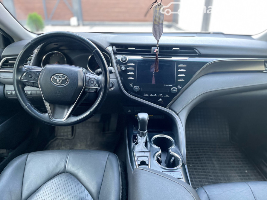 Toyota Camry VIII (XV70) 2.5, 2019 Бишкек - изображение 4