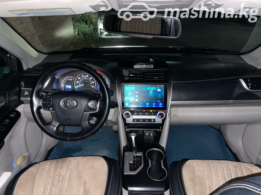 Toyota Camry VII (XV50) 2.5, 2012 Бишкек - изображение 10