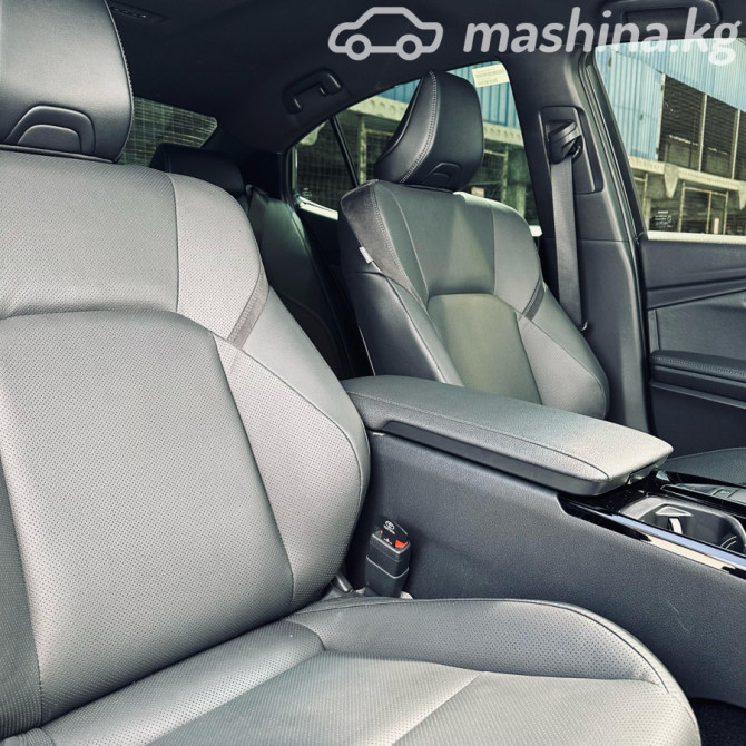 Toyota Camry IX (XV80) 2.5, 2024 Бишкек - изображение 8