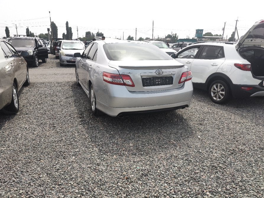 Toyota Camry VI (XV40) Рестайлинг 2.5, 2011 Бишкек - изображение 3