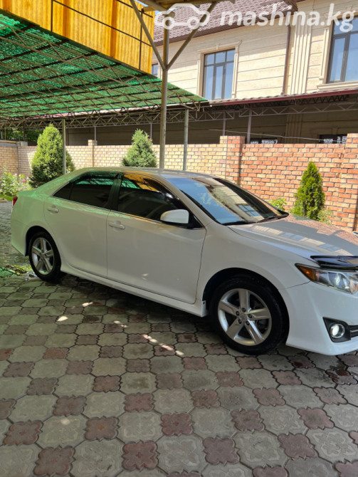 Toyota Camry VII (XV50) 2.5, 2014 Бишкек - изображение 3