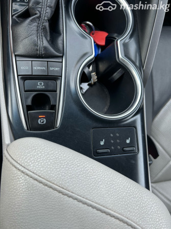 Toyota Camry VIII (XV70) 2.5, 2018 Бишкек - сүрөт 9