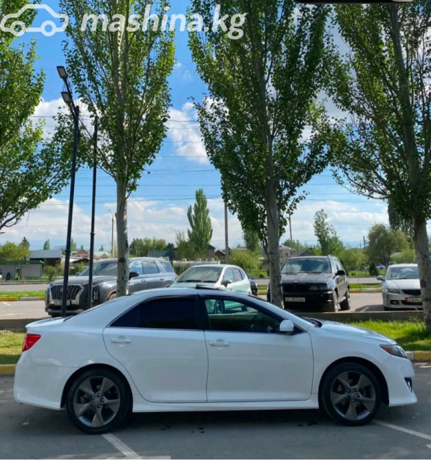Toyota Camry VII (XV50) 2.5, 2012 Бишкек - изображение 3