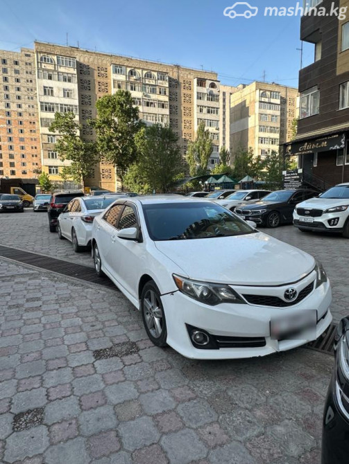 Toyota Camry VII (XV50) 2.5, 2013 Бишкек - изображение 1
