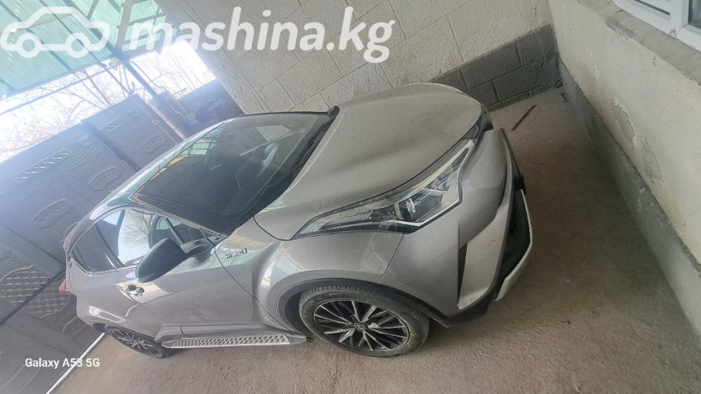 Toyota C-HR I 1.8, 2018 Бишкек - сүрөт 4