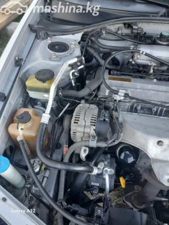 Toyota Avensis I Рестайлинг 2.0, 2000 Бишкек - сүрөт 5