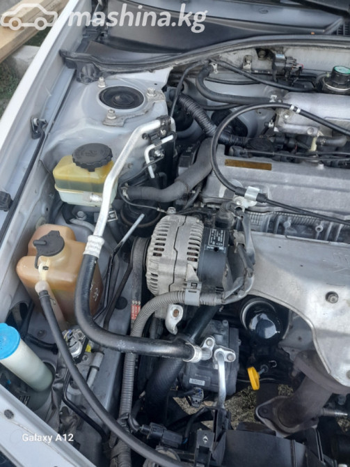 Toyota Avensis I Рестайлинг 2.0, 2000 Бишкек - изображение 5