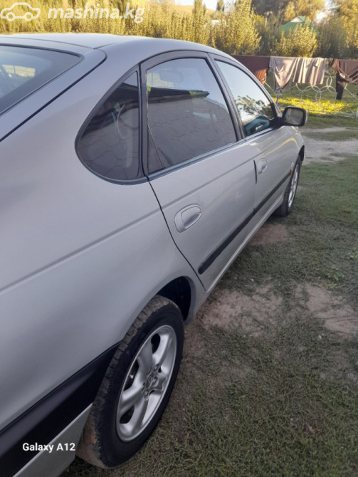 Toyota Avensis I Рестайлинг 2.0, 2000 Бишкек - изображение 3