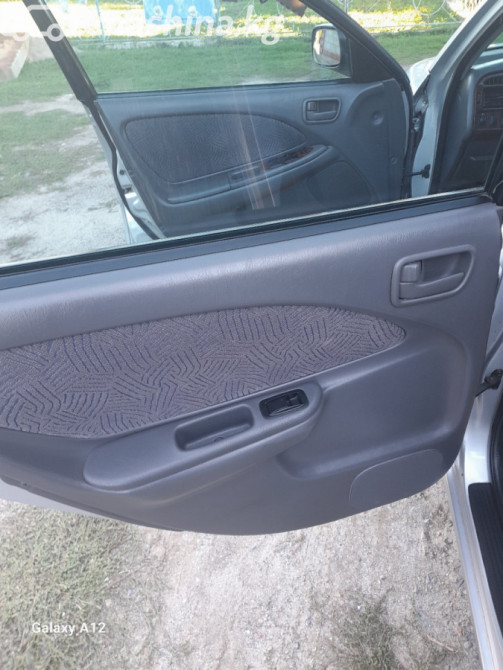 Toyota Avensis I Рестайлинг 2.0, 2000 Бишкек - изображение 11