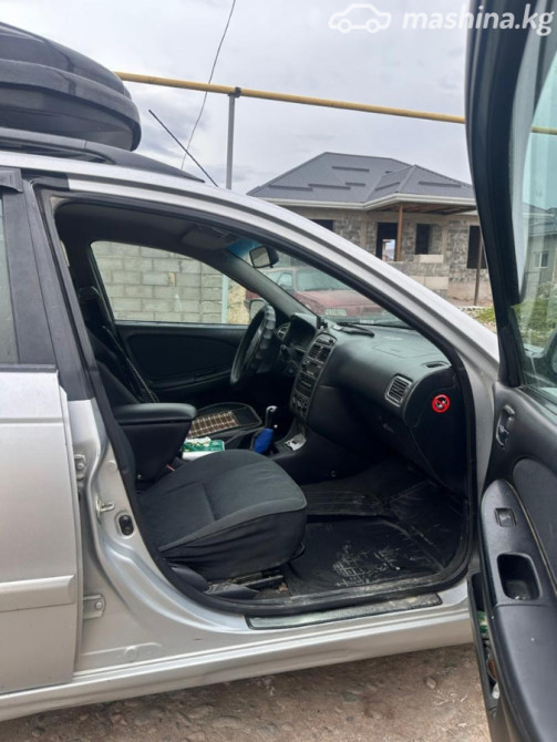 Toyota Avensis I Рестайлинг 2.0, 2002 Бишкек - изображение 5