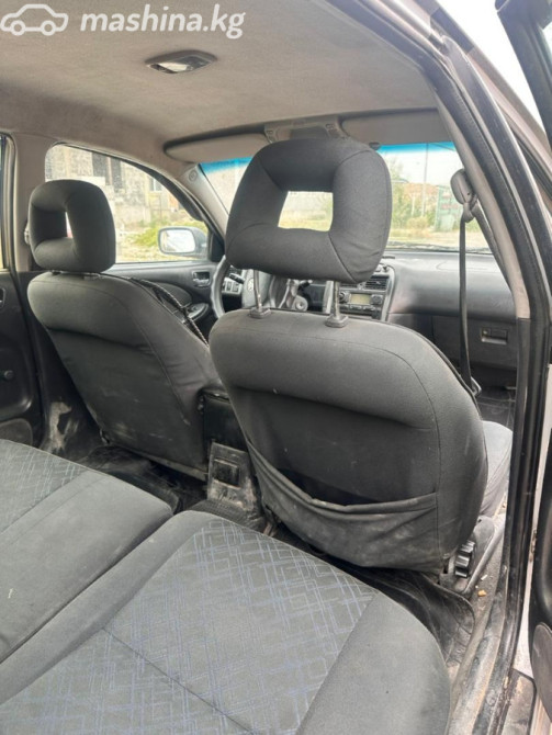 Toyota Avensis I Рестайлинг 2.0, 2002 Бишкек - изображение 4