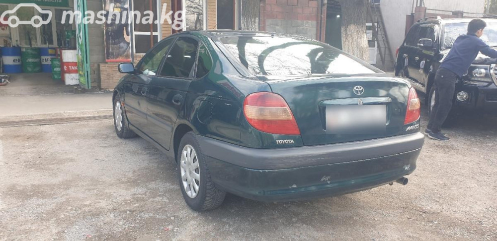 Toyota Avensis I Рестайлинг 1.8, 2002 Бишкек - изображение 3