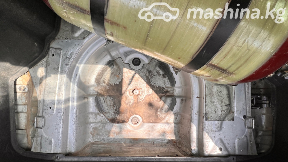 Toyota Avensis I Рестайлинг 1.8, 2002 Бишкек - изображение 11