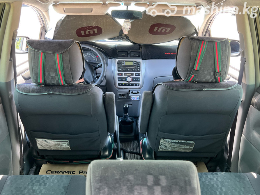 Toyota Avensis Verso 2.0, 2003 Бишкек - изображение 9
