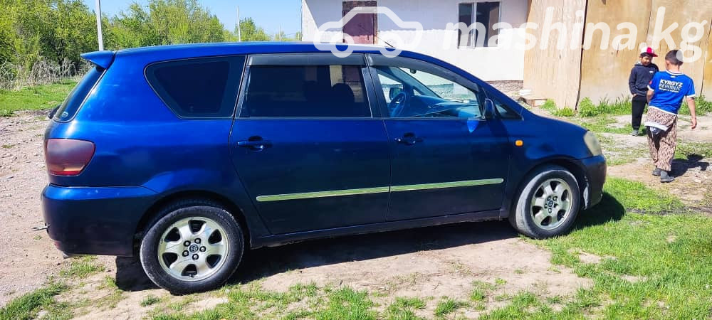 Toyota Avensis Verso 2.0, 2003 Бишкек - изображение 3