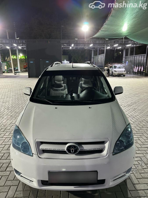 Toyota Avensis Verso 2.0, 2002 Бишкек - изображение 3
