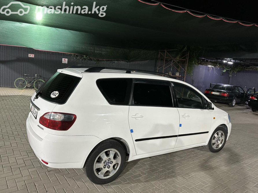 Toyota Avensis Verso 2.0, 2002 Бишкек - изображение 6